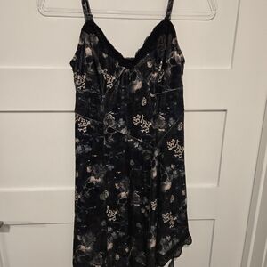 Velvet Lace Trimmed Dress with Skull Pattern Hot Topic Whimsy Fairy Goth